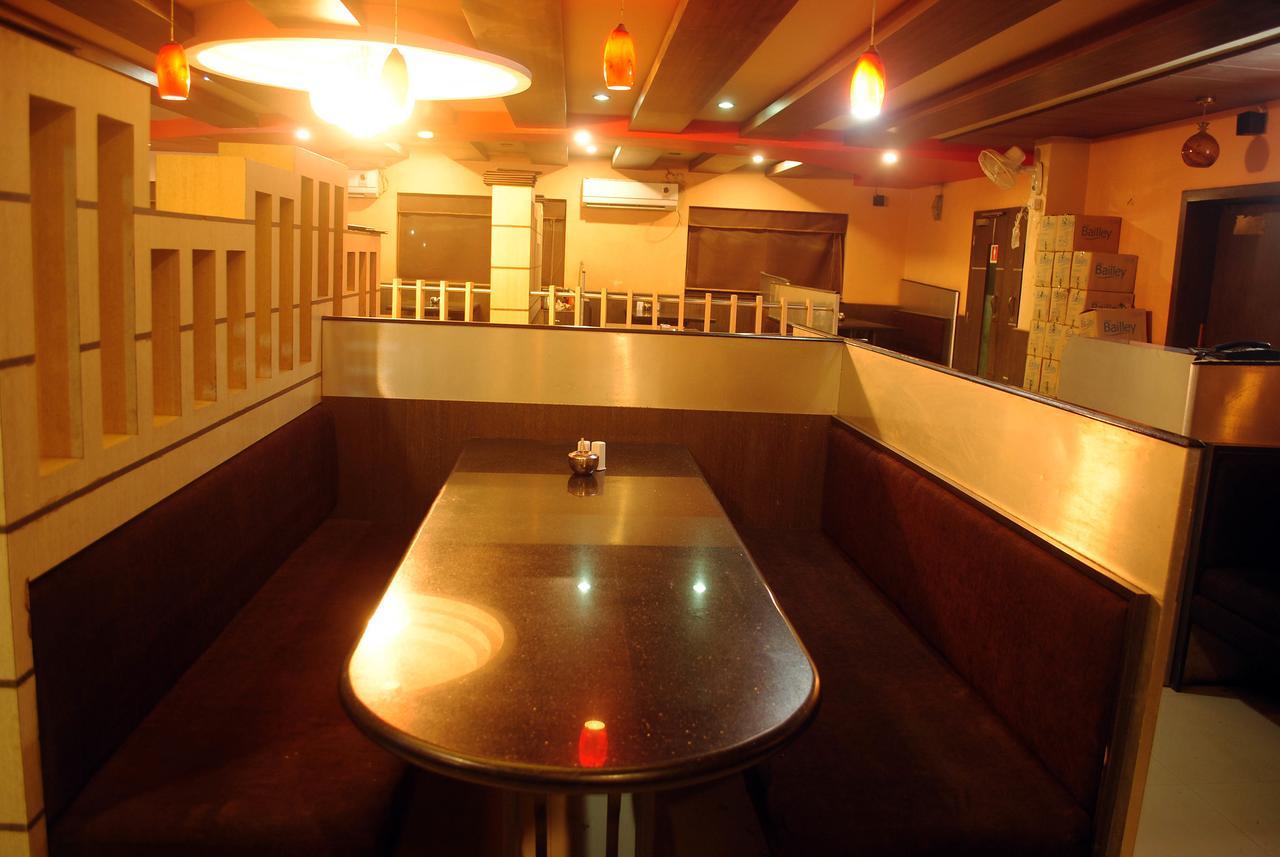 Safari Hotel & Resort Somnath Exterior photo